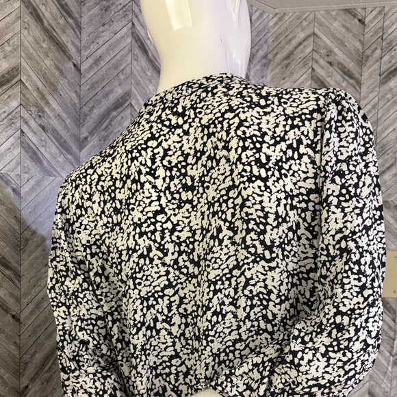 Zara Black White Print V-Neck Ruffle Bottom Shift mini Dress medium - Picture 7 of 8